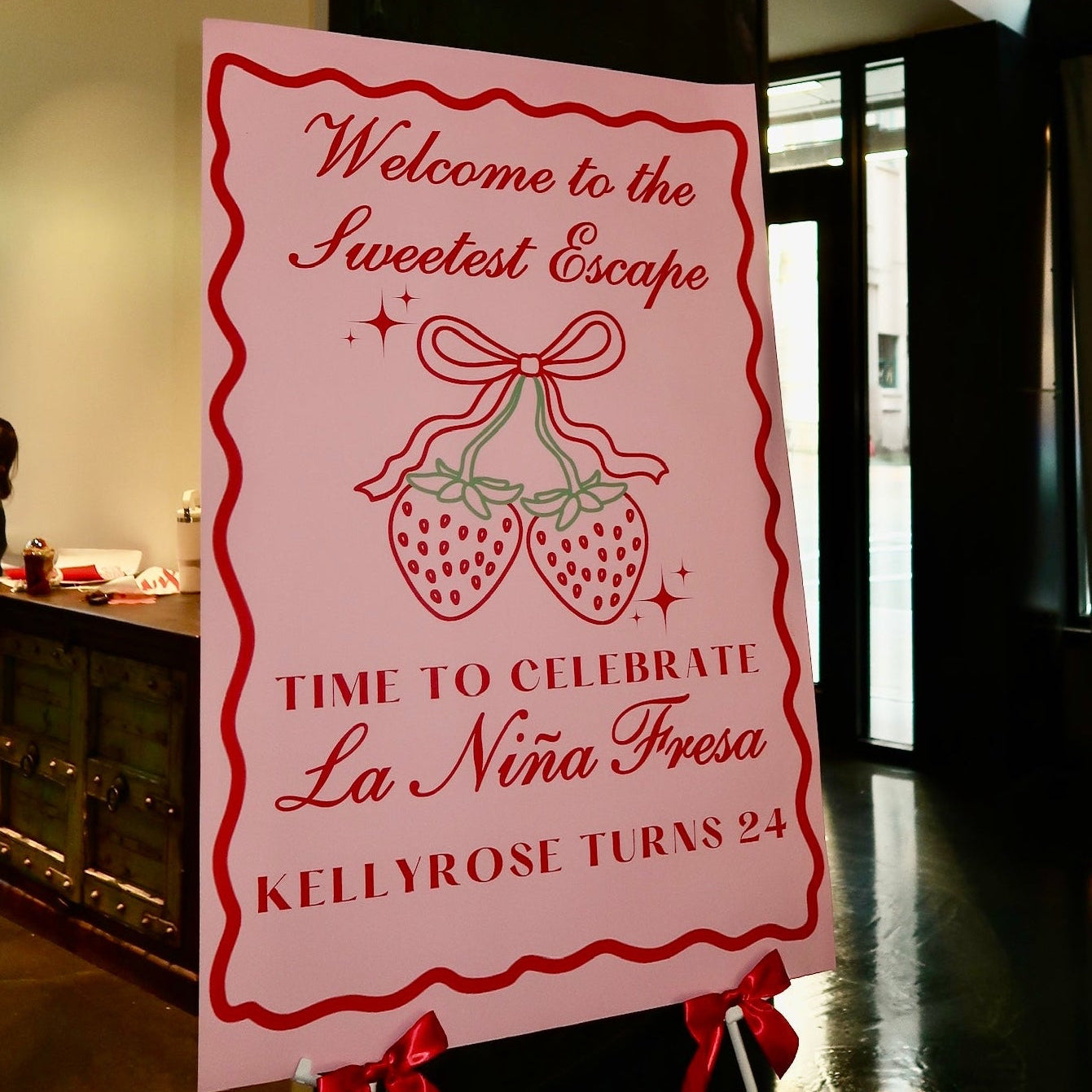 La Niña Fresa Birthday Bundle